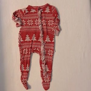 Gigi and Max - NWOT Bamboo Newborn Ruffle Zip